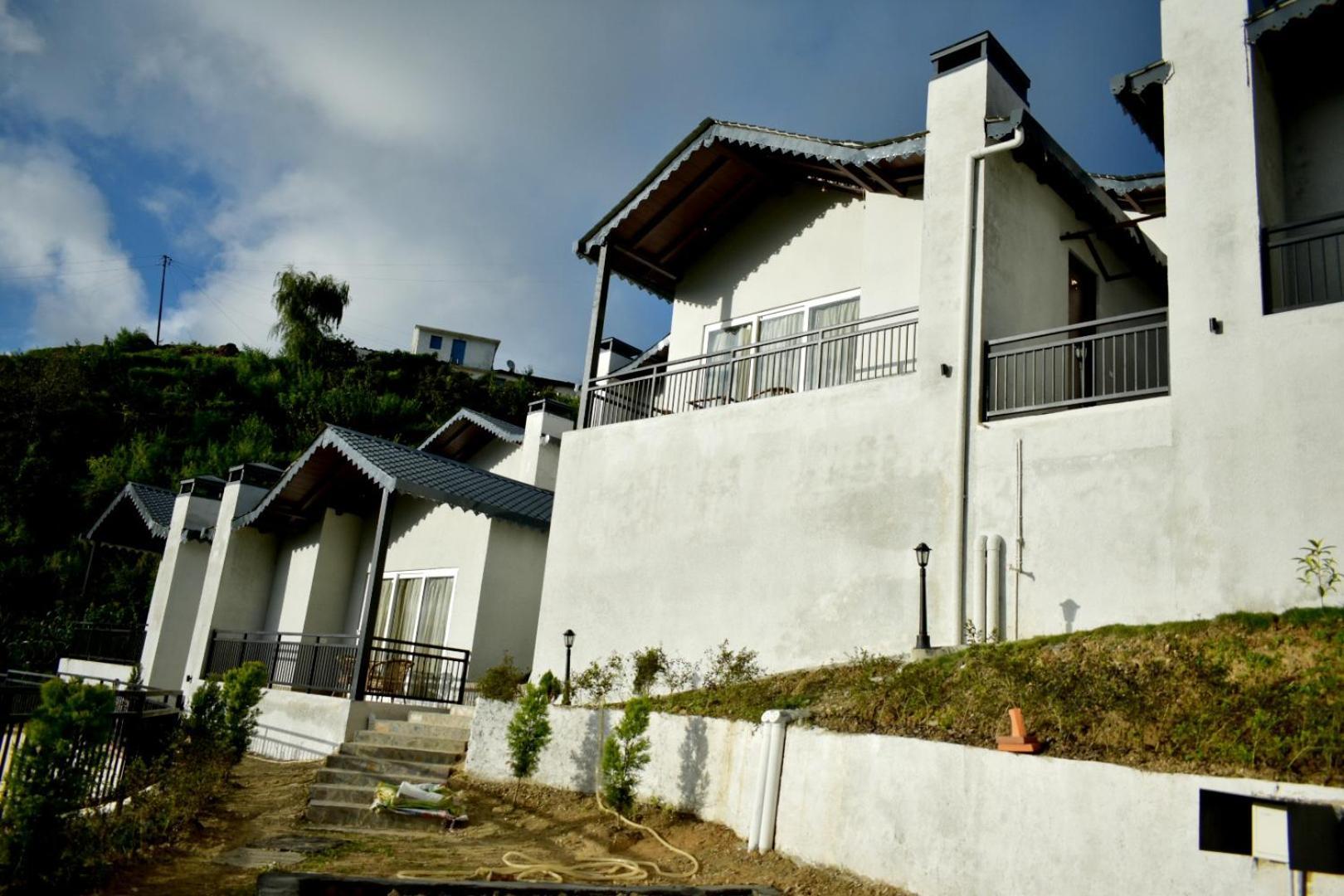 מוקטשוואר Rega Manivedya The Jungle Trail Resort מראה חיצוני תמונה